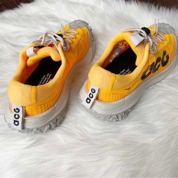 Nike ACG Mountain Fly Low 2 "Laser Orange" sneakers - Picture 4 of 11